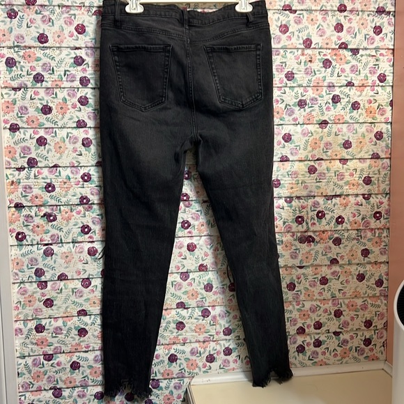 Jeans - Picture 8 of 8